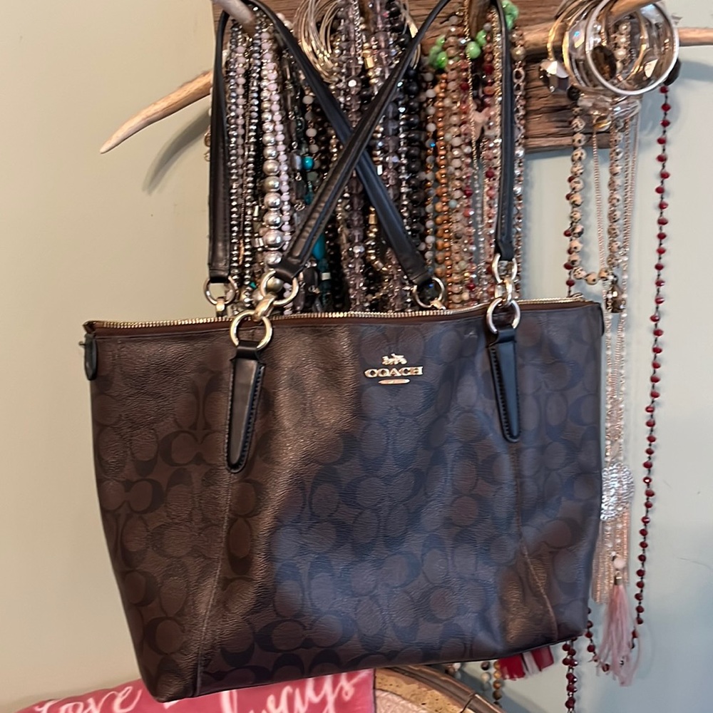 Coach handbag